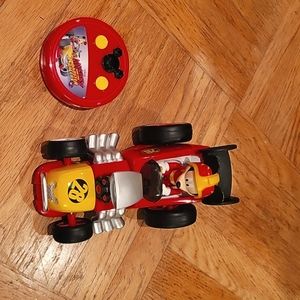 Mickey Mouse Controloable Car